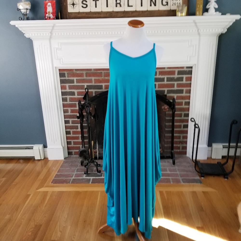 Buy 2 Get 1 FREE!!⭐️ Size Large. Oversized Knit Tank Maxi Dress